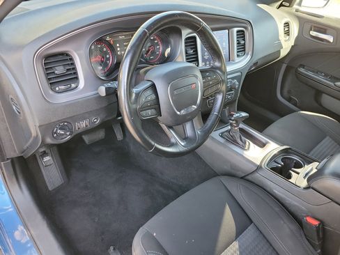 Used 2023 Dodge Charger SXT w/ Blacktop Package image 3
