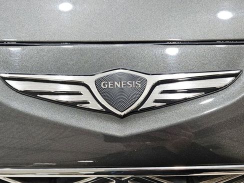 Used 2025 Genesis GV80 2.5T Standard image 12