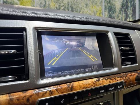 Used 2014 Jaguar XF 3.0 image 25