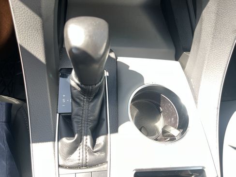 Used 2020 Toyota Avalon XLE w/ Moonroof Package FWD image 24