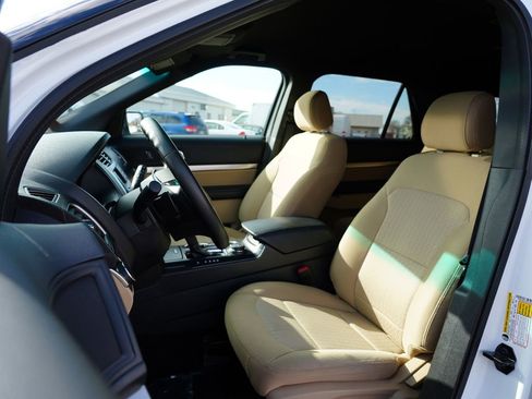 Used 2016 Ford Explorer 4WD image 12