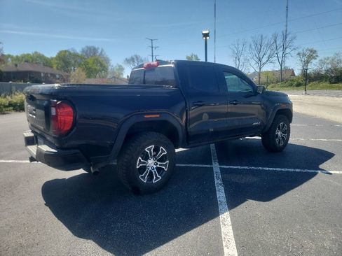 Used 2023 GMC Canyon AT4 w/ AT4 Premium Package AWD/4WD image 4