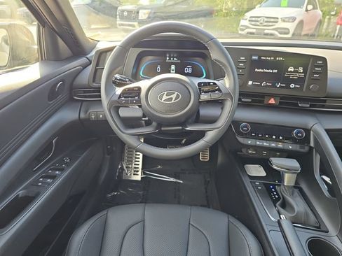 New 2026 Hyundai Elantra SEL Sport FWD image 16