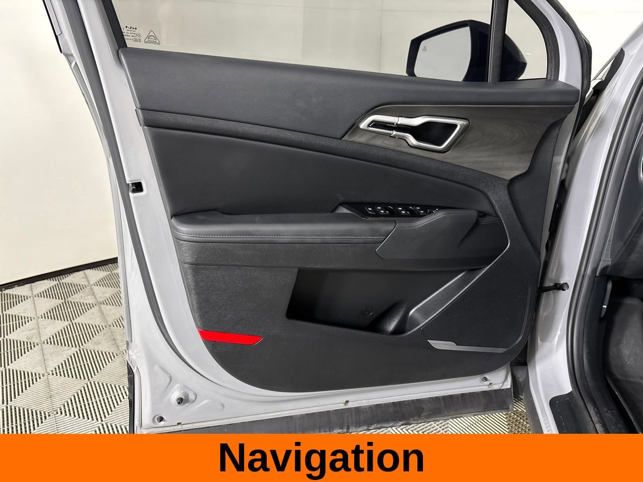 Used 2025 Kia Sportage X-Line w/ Premium Package AWD/4WD image 11