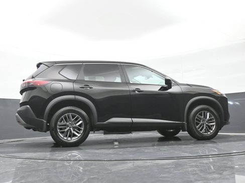 Used 2023 Nissan Rogue S AWD/4WD image 40