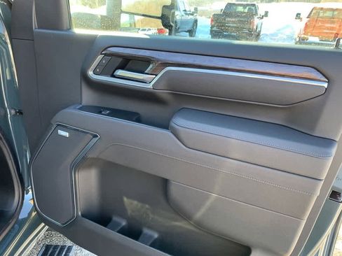 Certified 2025 Chevrolet Silverado 2500 LTZ w/ LTZ Plus Package image 15