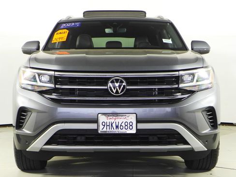 Certified 2023 Volkswagen Atlas Cross Sport SEL AWD/4WD image 3