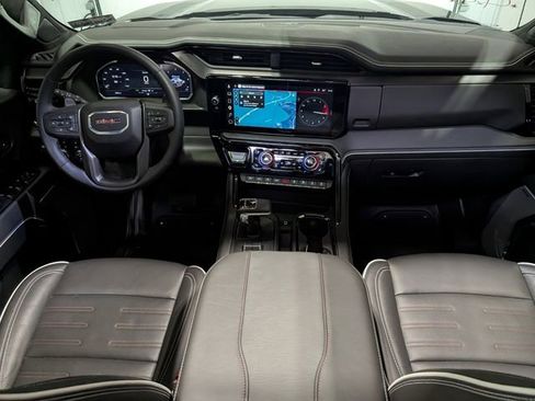Used 2025 GMC Sierra 1500 AT4X image 13