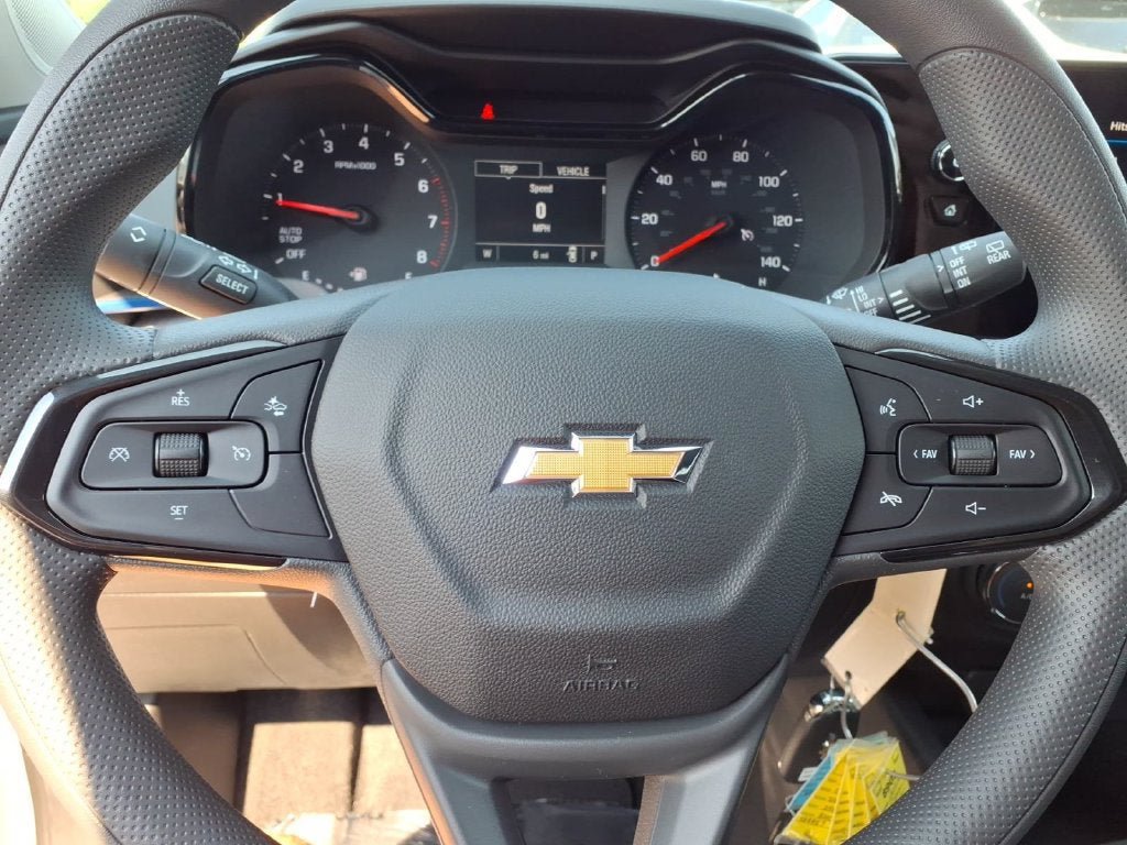 New 2026 Chevrolet Trax LS w/ LS Convenience Package FWD image 7