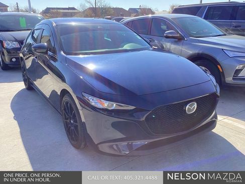 Used 2022 MAZDA MAZDA3 s image 3