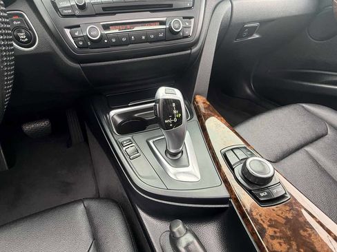 Used 2015 BMW 320i xDrive Sedan image 18