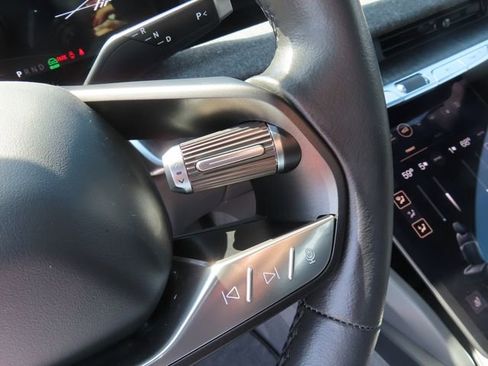 Used 2025 Lucid Air Pure RWD image 19