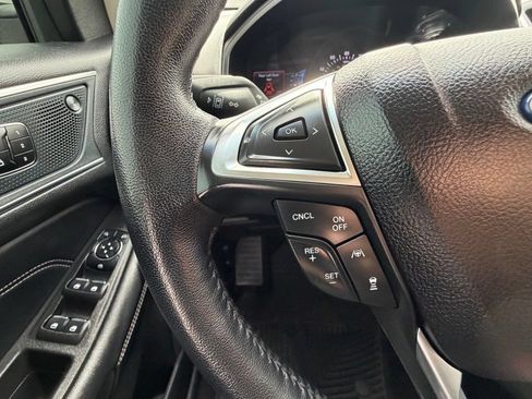 Used 2023 Ford Edge Titanium w/ Equipment Group 301A AWD/4WD image 28