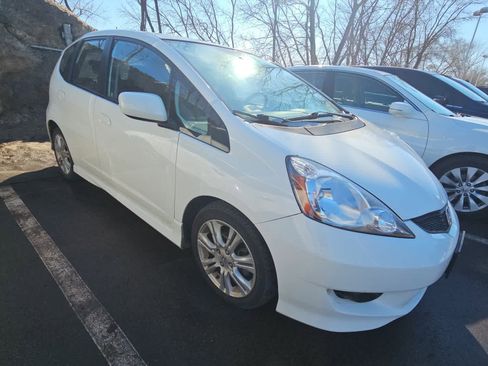 Used 2010 Honda Fit Sport image 2