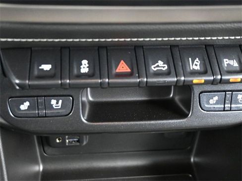 Used 2021 GMC Canyon Denali image 9