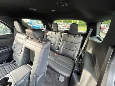 Used 2025 Ford Explorer ST-Line w/ ST-Line Street Pack AWD/4WD image 21