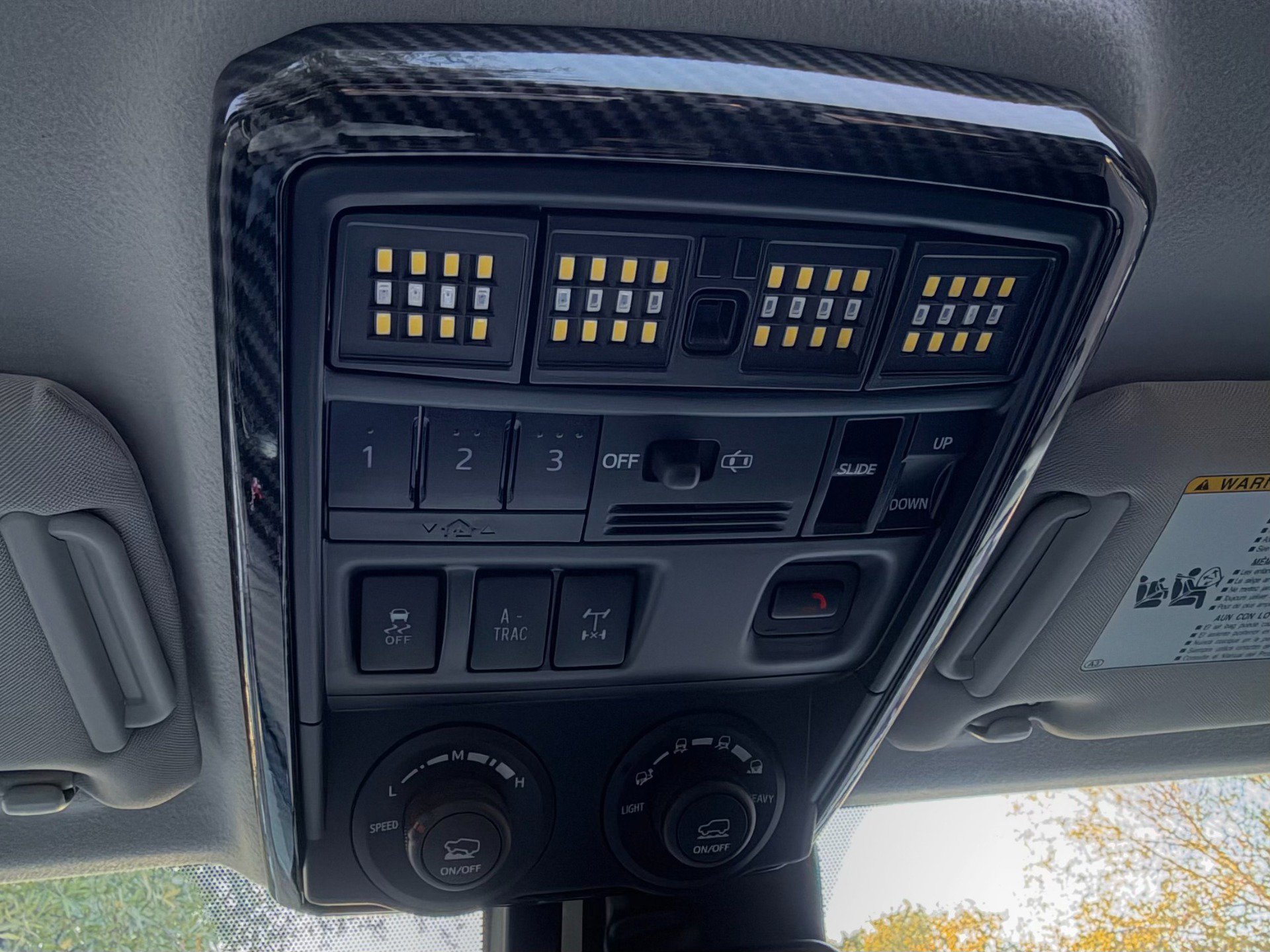 Used 2024 Toyota 4Runner TRD Off-Road Premium w/ Moonroof Package AWD/4WD image 33