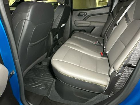 Used 2024 Chevrolet Colorado ZR2 w/ ZR2 Convenience Package III image 15