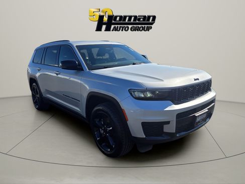 Used 2023 Jeep Grand Cherokee L Laredo AWD/4WD image 7