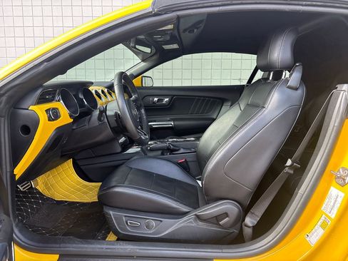 Used 2017 Ford Mustang Premium w/ Equipment Group 201A RWD image 4