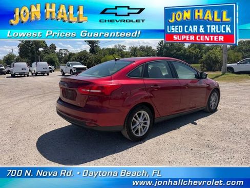 Used 2017 Ford Focus SE FWD image 12