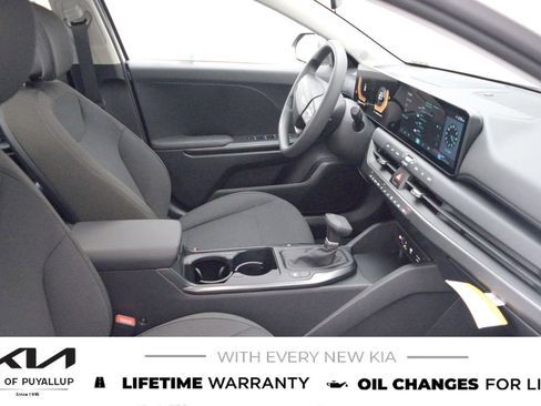 New 2026 Kia K4 LXS image 16