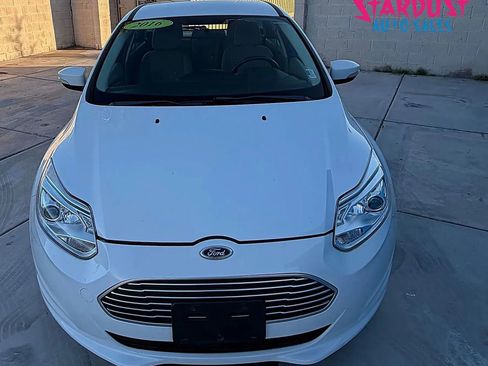 Used 2016 Ford Focus Electric Hatchback FWD image 8