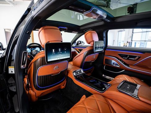 Used 2022 Mercedes-Benz Maybach S 580 4MATIC image 55