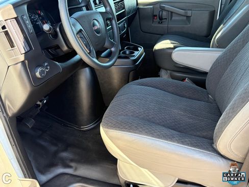 Used 2024 GMC Savana 2500 w/ Driver Convenience Package image 12