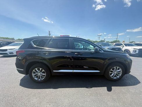Used 2020 Hyundai Santa Fe SE FWD image 2
