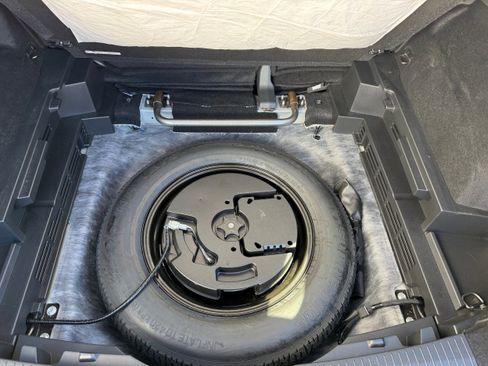 Used 2022 Nissan Rogue SV image 13