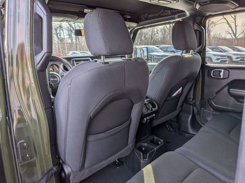 Used 2021 Jeep Wrangler Unlimited Sport AWD/4WD image 16