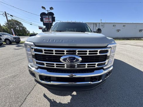 New 2025 Ford F350 XL w/ XL Chrome Package image 25