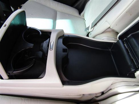 Used 2012 Lexus RX 450h AWD image 35