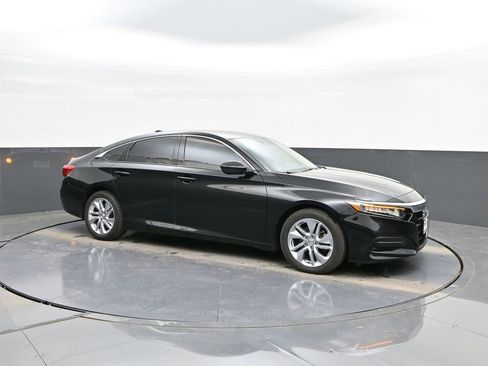 Used 2019 Honda Accord LX image 13