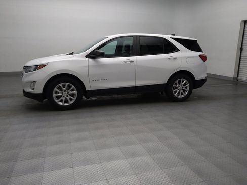 Used 2021 Chevrolet Equinox LS w/ LS Convenience Package FWD image 2
