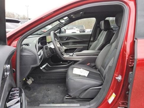 Used 2024 Cadillac Lyriq Luxury w/ LPO, Floor Liner Package image 3