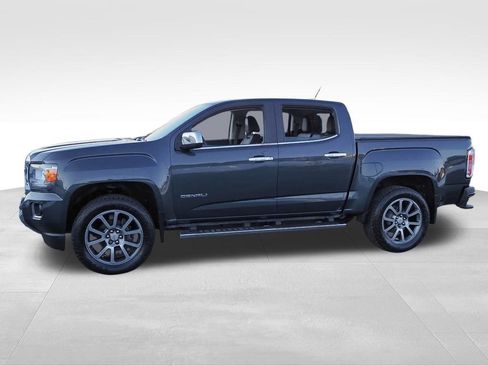 Used 2018 GMC Canyon Denali image 4