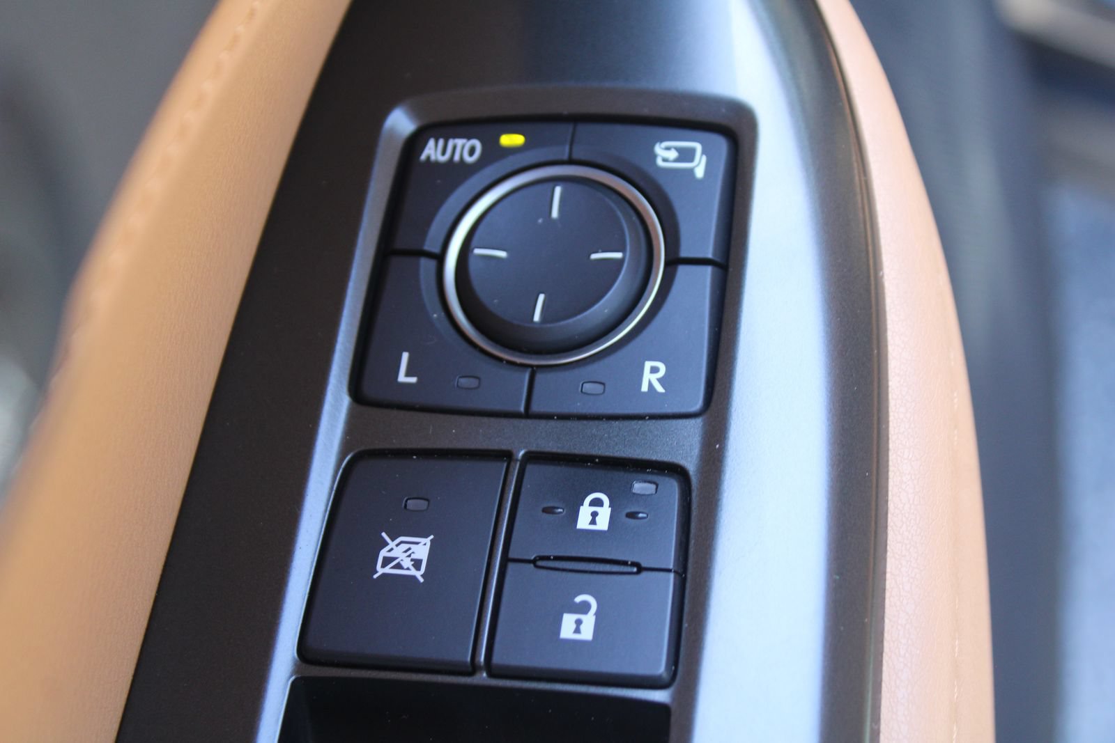 Used 2022 Lexus NX 350 AWD image 22