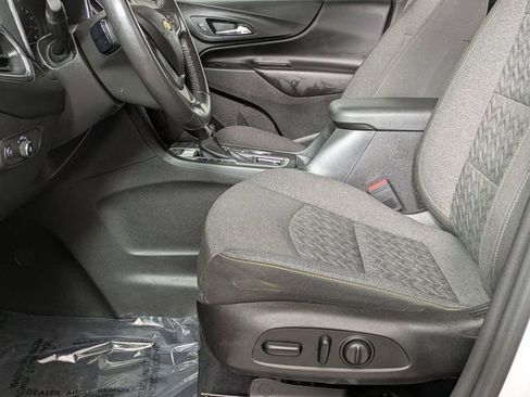 Used 2022 Chevrolet Equinox LT image 10
