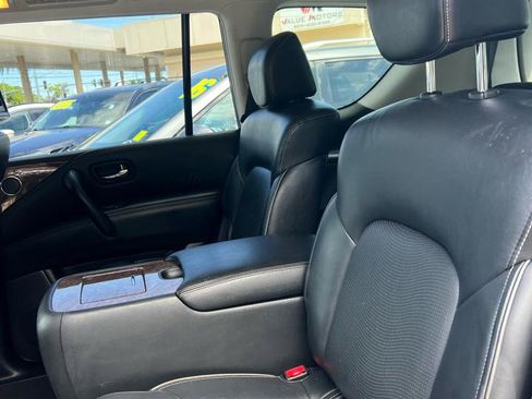 Used 2016 INFINITI QX80 2WD w/ 22" Wheel Package image 6