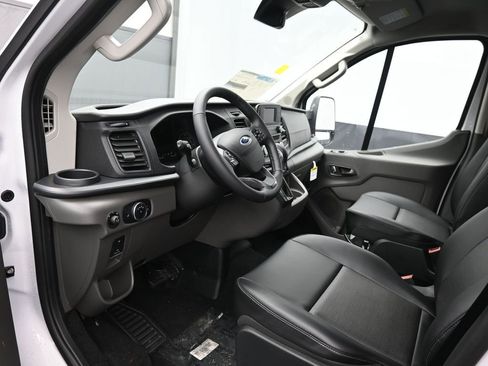New 2025 Ford Transit 150 Low Roof image 18