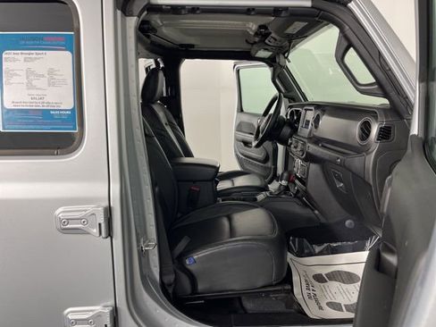 Used 2023 Jeep Wrangler Sport S image 36