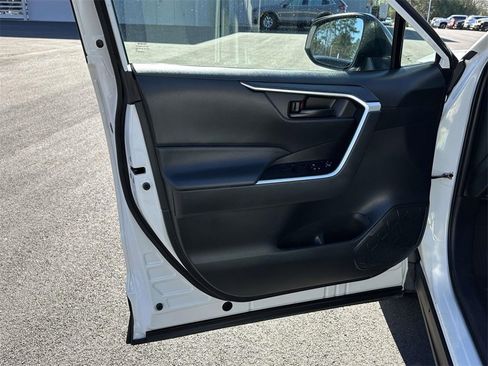 Used 2024 Toyota RAV4 LE image 5