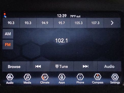 Used 2020 Jeep Cherokee Latitude image 25