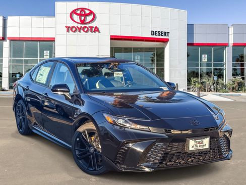 New 2026 Toyota Camry Hybrid FWD image 1