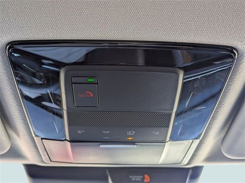 New 2025 Mitsubishi Outlander ES image 31