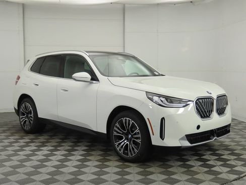 Used 2026 BMW X3 xDrive30i w/ Premium Package AWD/4WD image 4