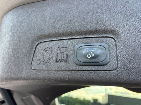 Used 2016 Lincoln MKC Select w/ Select Plus Package FWD image 18