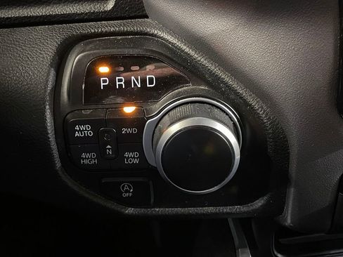 Used 2022 RAM 1500 Big Horn AWD/4WD image 33